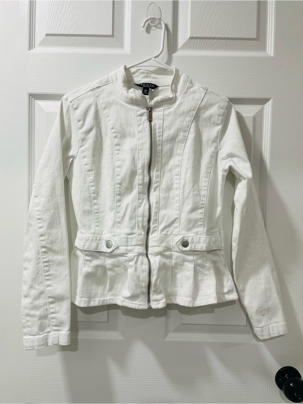 Baccini White Zip-Front Peplum-Style Jean Jacket